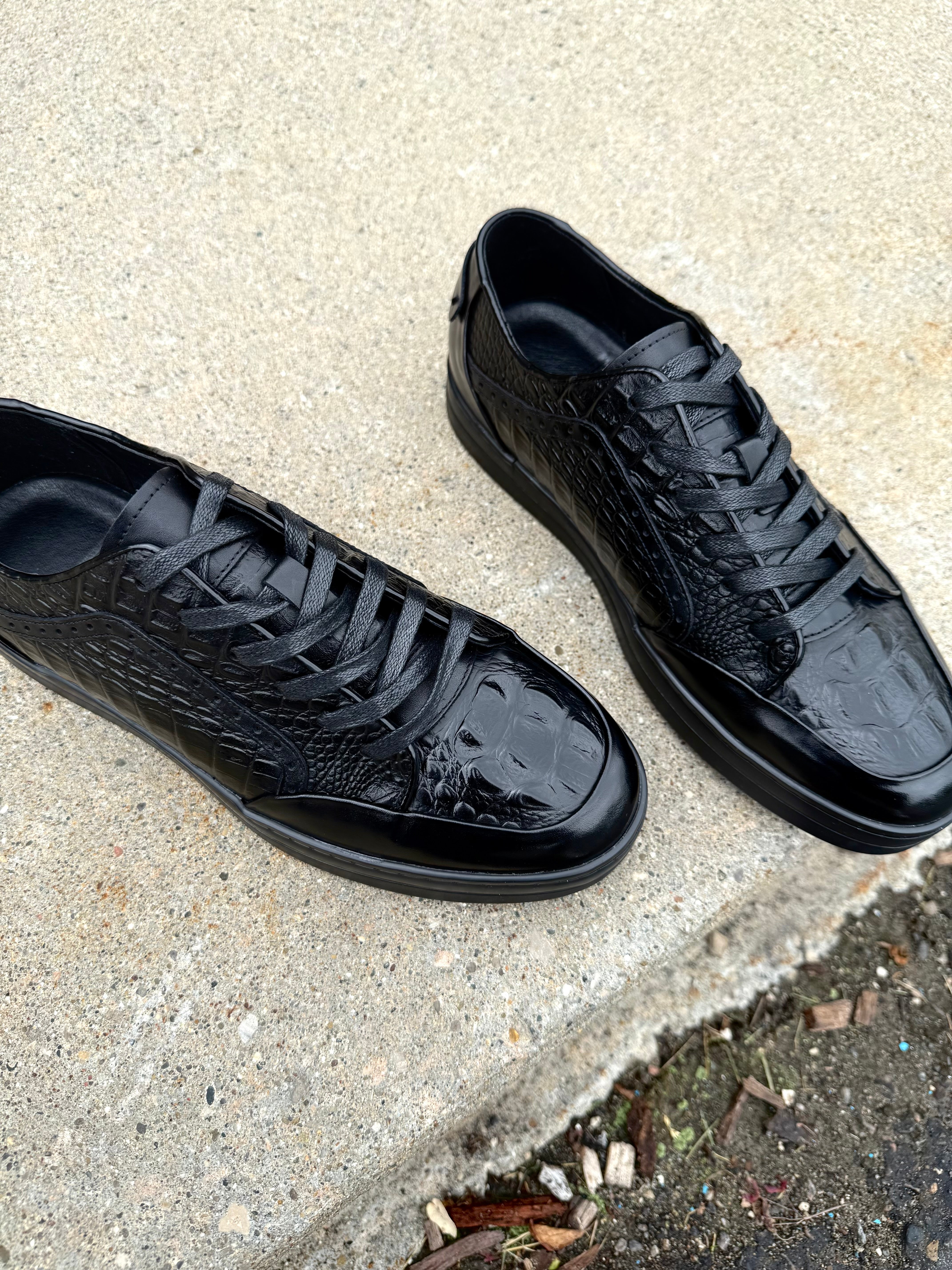 Giovanni "Croco" Leather Sneaker (Black)